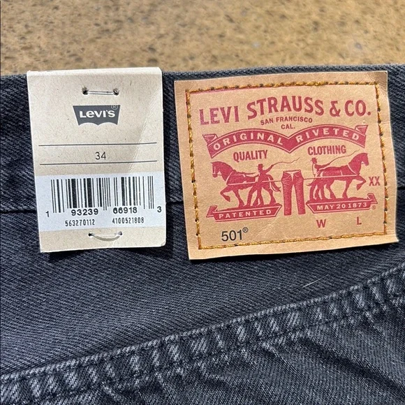 Levi's Women's Black Denim 501 Red Tag Shorts Size 34 Button Front - Picture 9 of 9